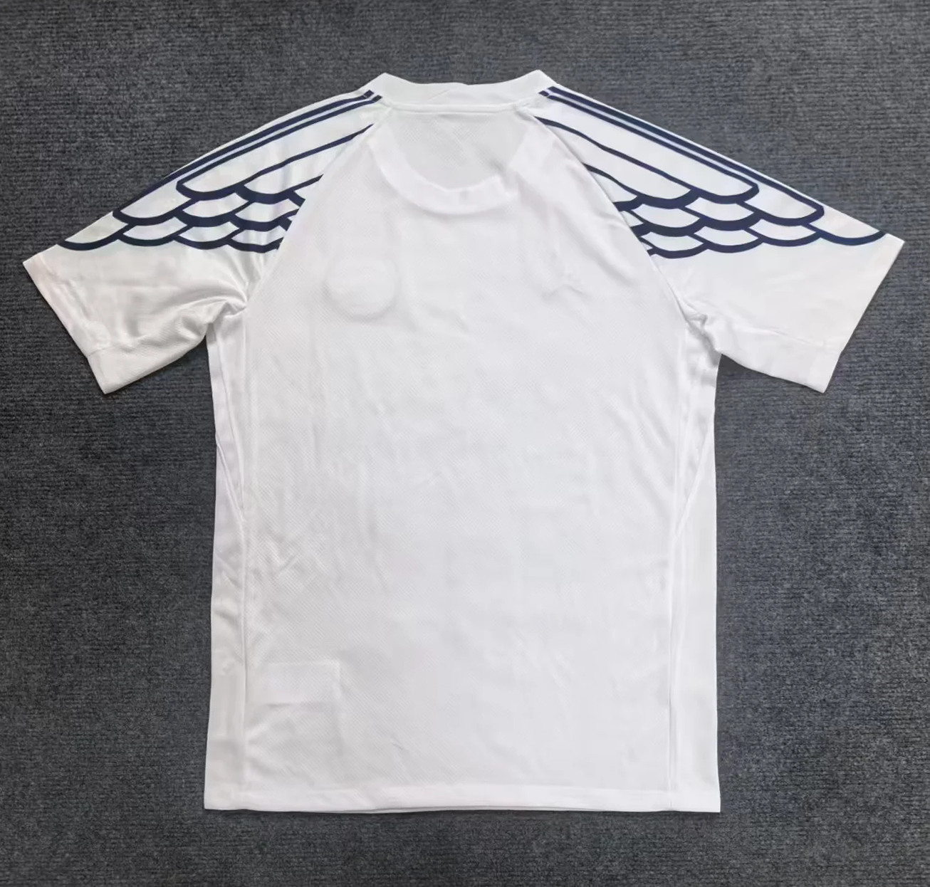 PSG Special Edition White Wings