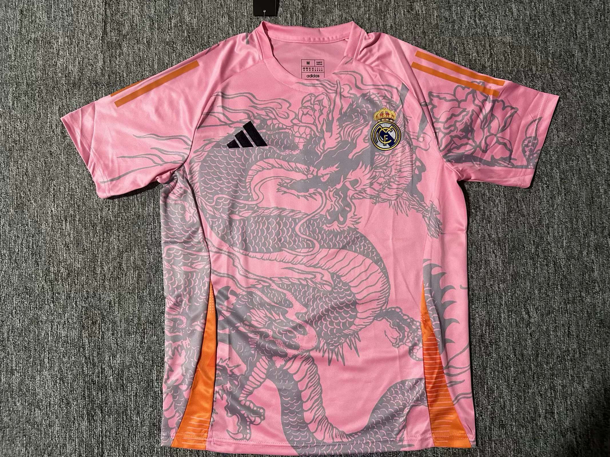 Real Madrid Rosa Drake Special Edition